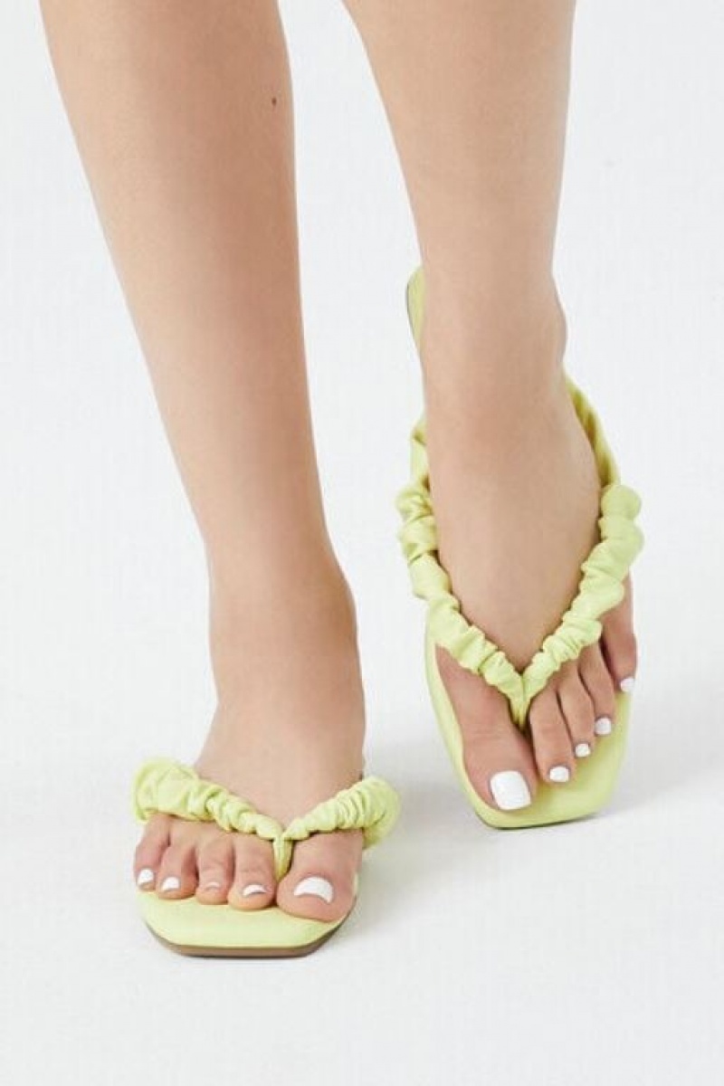 Sandalias Forever 21 Faux Cuero Ruffled Thong Mujer Verde Claro | BcG4tddZipY