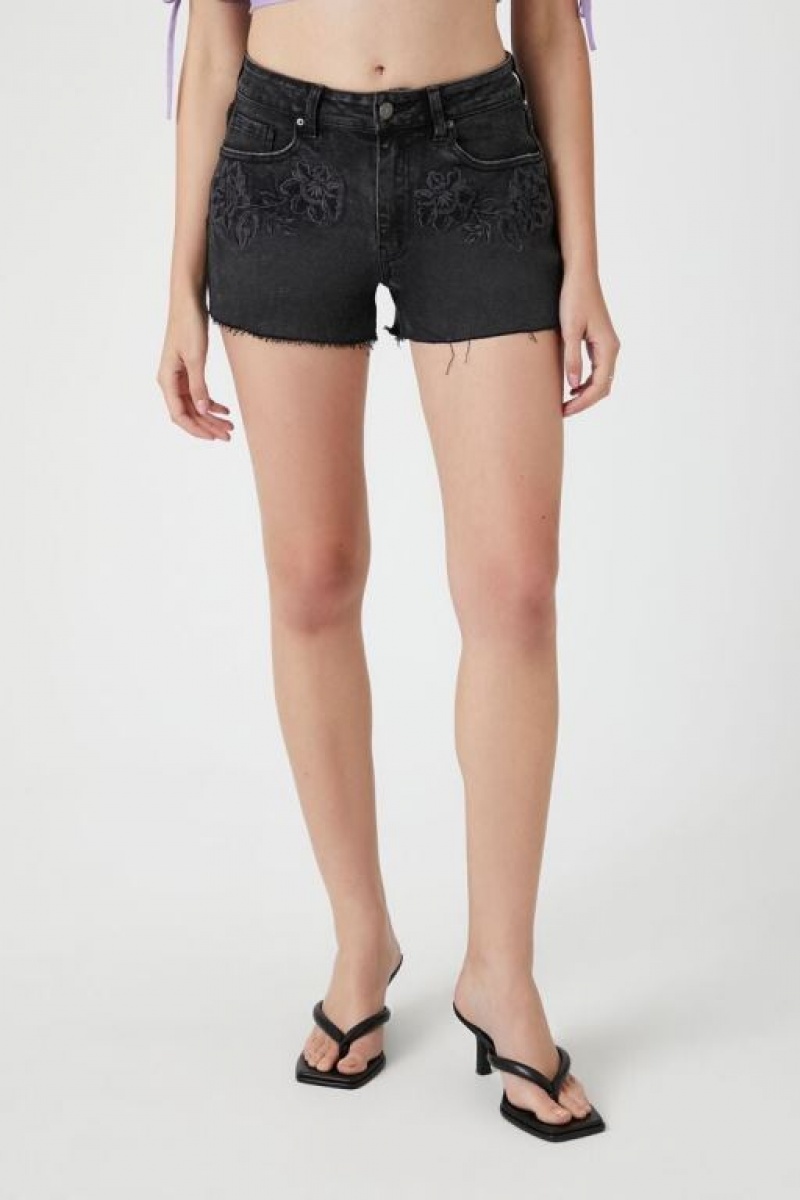 Short Forever 21 Embroidered Flower Denim Mujer Negras | 9QIEOuIBMJw