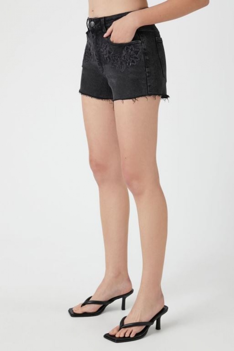 Short Forever 21 Embroidered Flower Denim Mujer Negras | 9QIEOuIBMJw