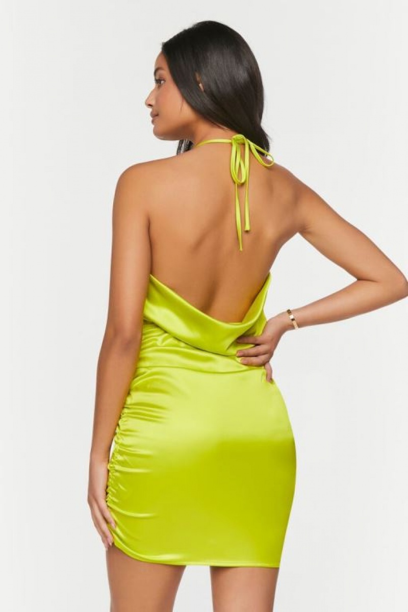 Vestido Forever 21 Satin Ruched Halter Mini Mujer Verde | q5b3uEzg8Nc