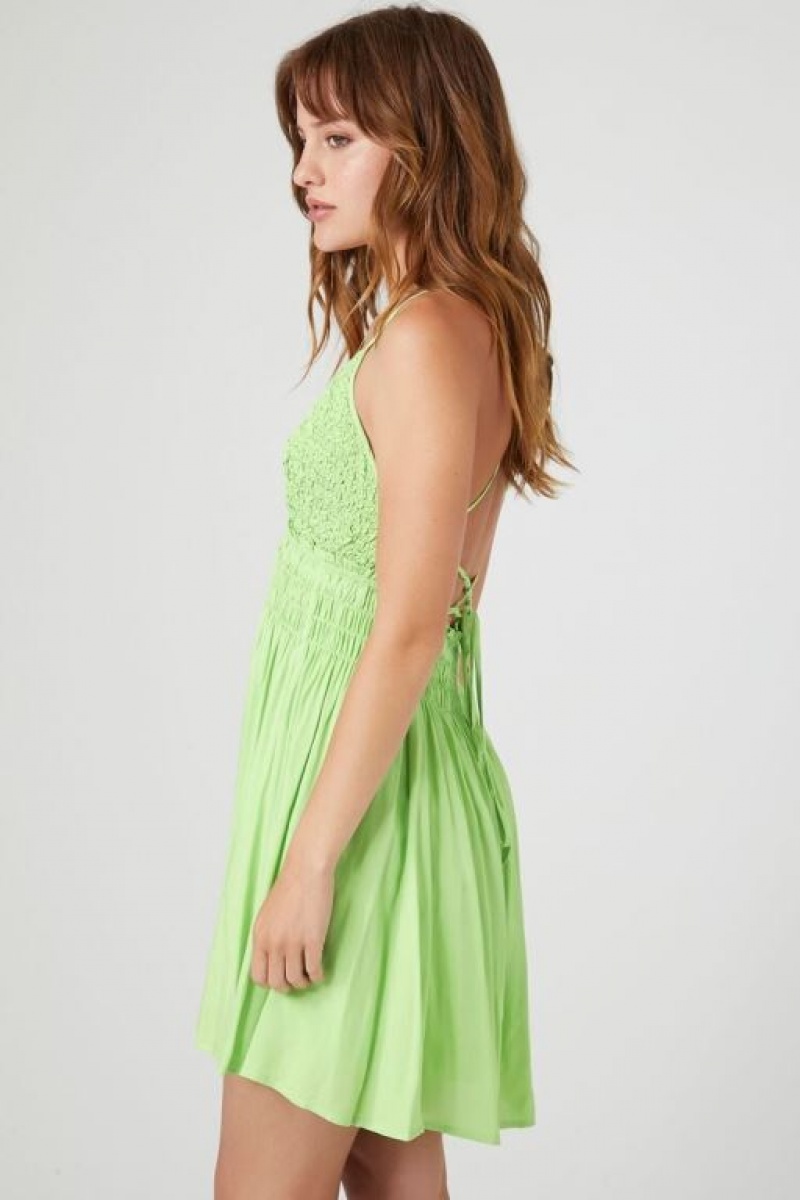 Vestido Forever 21 Smocked Ruffle Cami Mini Mujer Verde Claro | 0iOE8V1HrDe