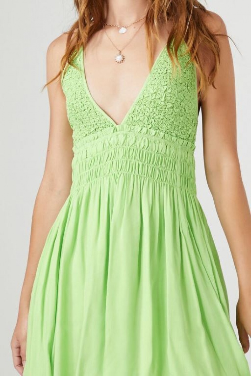 Vestido Forever 21 Smocked Ruffle Cami Mini Mujer Verde Claro | 0iOE8V1HrDe