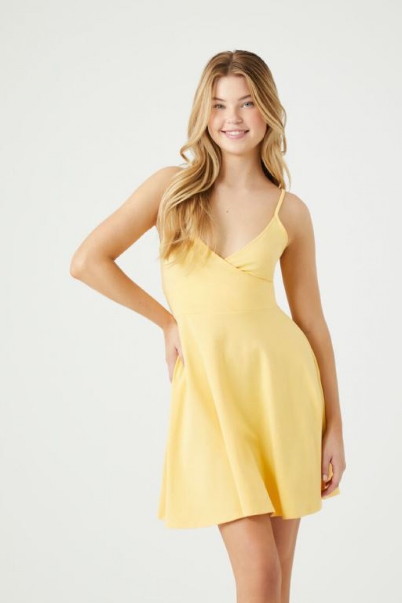 Vestido Forever 21 Surplice Skater Mini Mujer Cornsilk | T5eszn6ZeCT